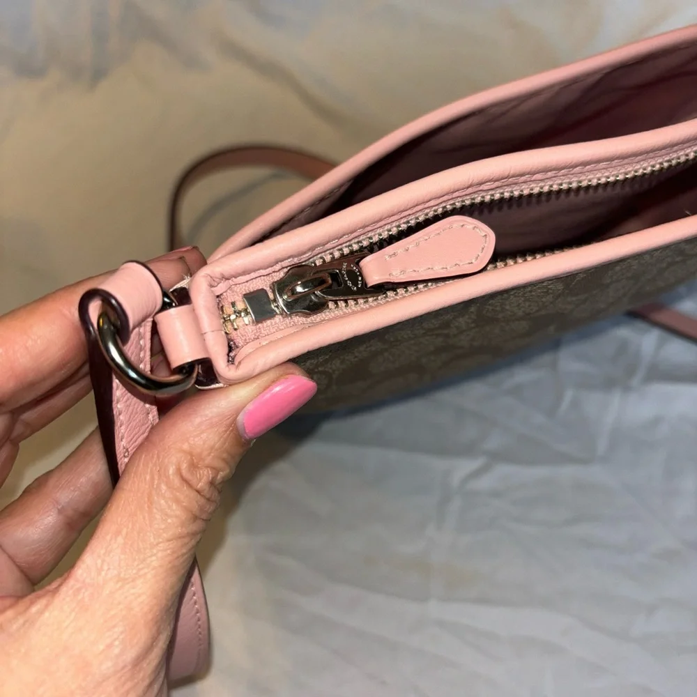 Coach shoulder bag - Picture 7 of 9